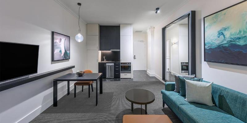 Adina Aparthotel 4*